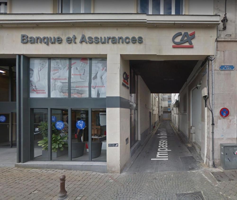 Suite Forum Vue Imprenable Reims Luaran gambar