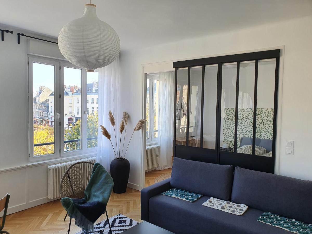 Suite Forum Vue Imprenable Reims Luaran gambar