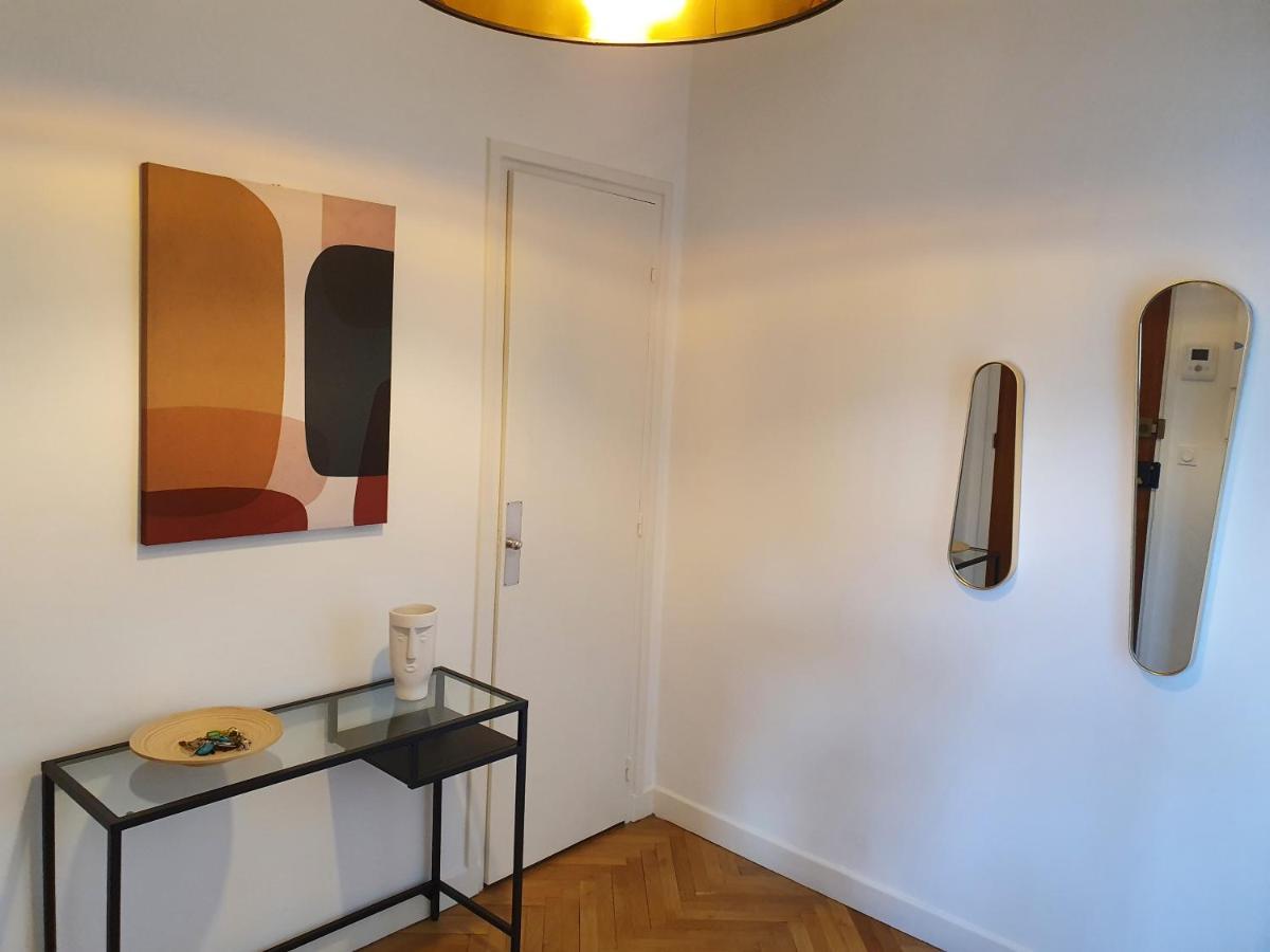 Suite Forum Vue Imprenable Reims Luaran gambar